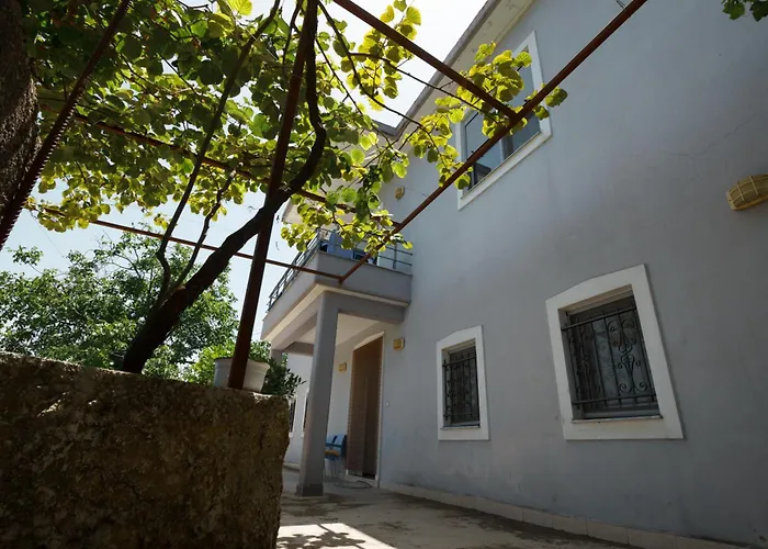Leka * Gjirokastër